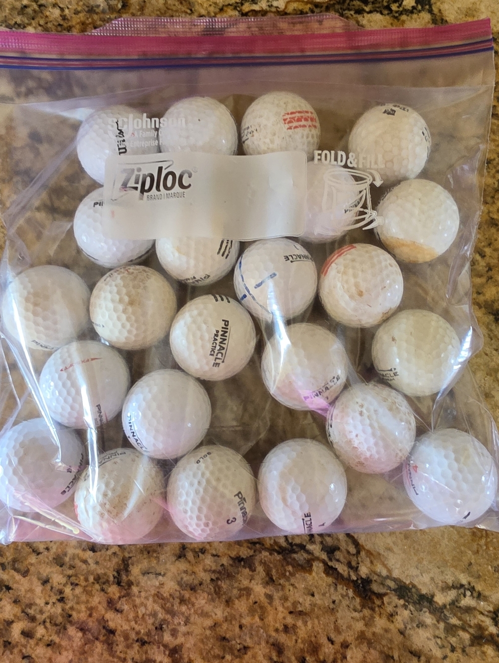 Pinnacle & Wilson Golf Balls - White - Total = 25 - EUC